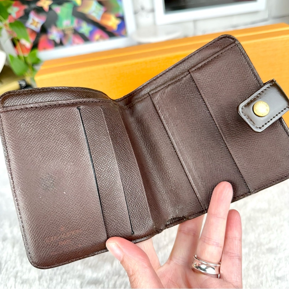 Louis Vuitton Damier Ebene Compact Wallet *READ* - Picture 9 of 13